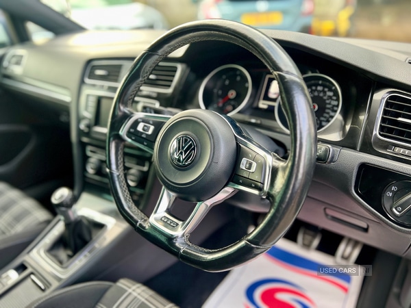 Used Volkswagen Golf 2014 for sale - 76850800: Photo 29