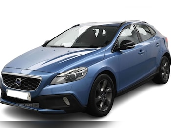 Used Volvo V40 2016 for sale - 76574044: Photo