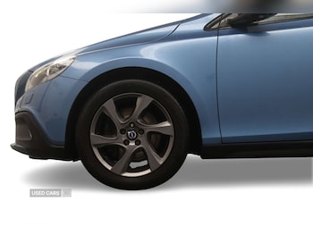 Used Volvo V40 2016 for sale - 76574044: Photo