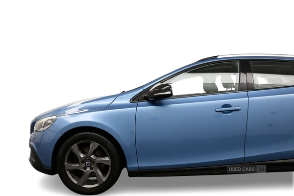 Used Volvo V40 2016 for sale - 76574044: Photo 4