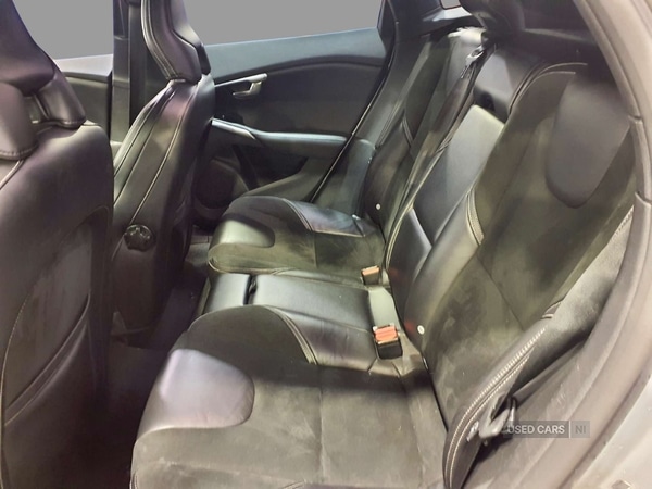 Used Volvo V40 2017 for sale - 78186037: Photo 10