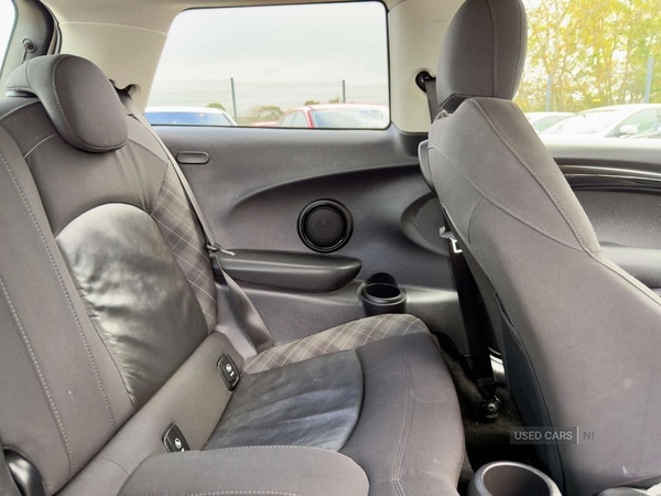 Used MINI Hatch 2018 for sale - 76850803: Photo 42