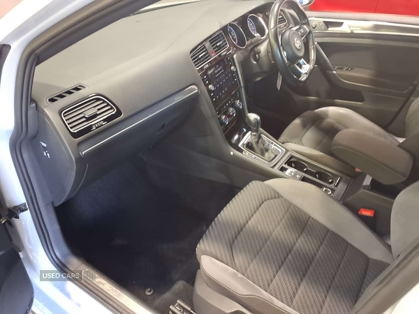 Used Volkswagen Golf 2018 for sale - 76659468: Photo 21