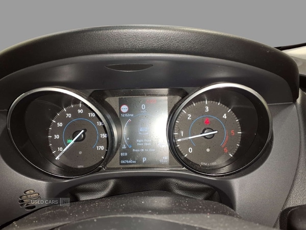 Used Jaguar F-Pace 2016 for sale - 77238936: Photo 21