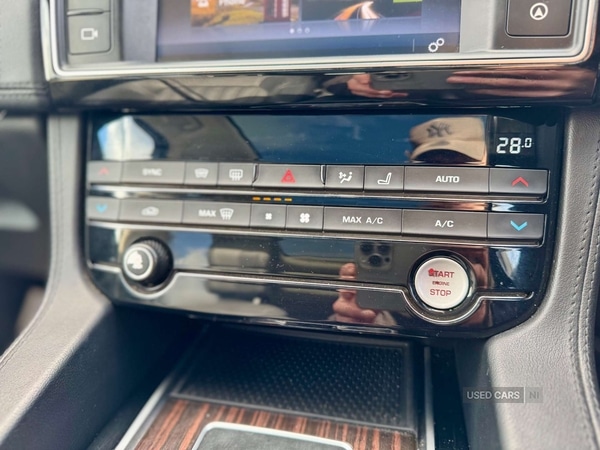 Used Jaguar F-Pace 2016 for sale - 77238936: Photo 36