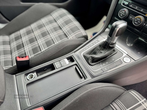 Used Volkswagen Golf 2016 for sale - 77456891: Photo 32