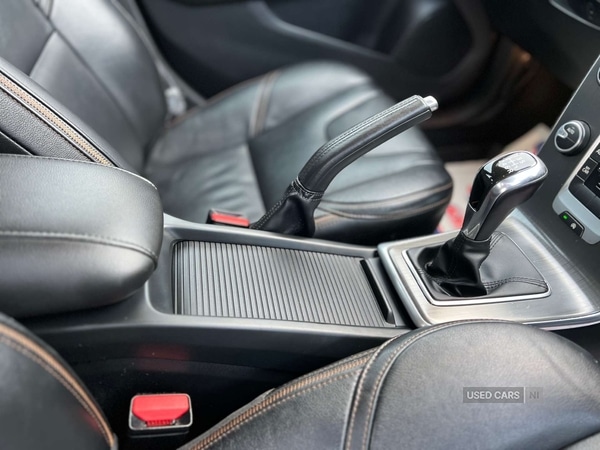 Used Volvo V40 2016 for sale - 76850725: Photo 15