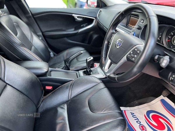 Used Volvo V40 2016 for sale - 76850725: Photo 32