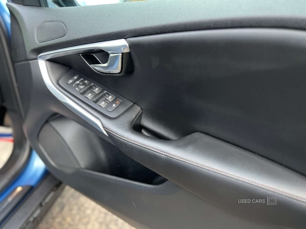 Used Volvo V40 2016 for sale - 76850725: Photo 9