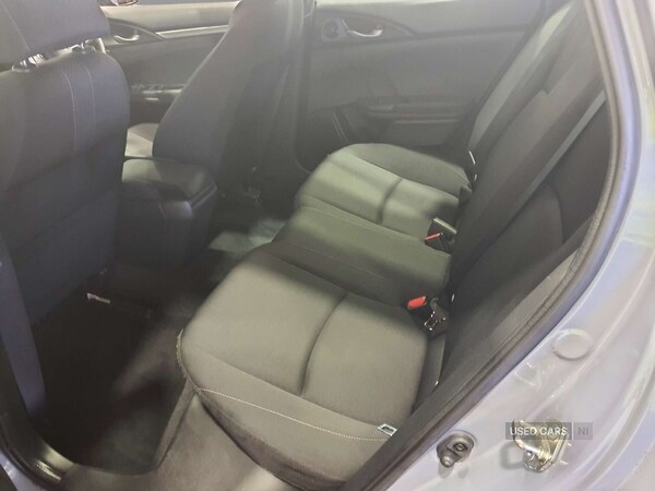 Used Honda Civic 2018 for sale - 76271036: Photo 18