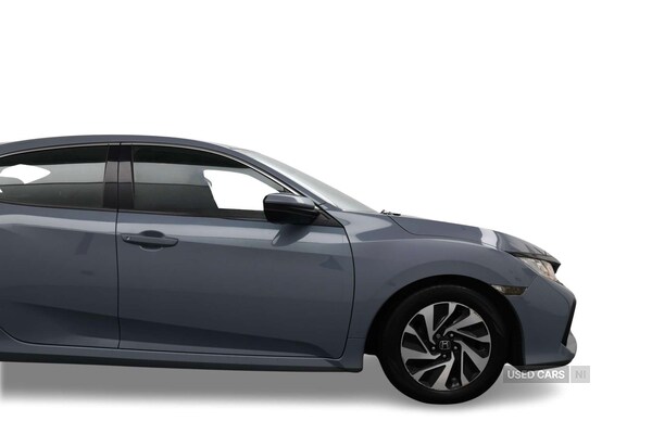 Used Honda Civic 2018 for sale - 76271036: Photo 9