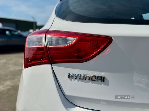 Used Hyundai i30 2015 for sale - 76585673: Photo 14