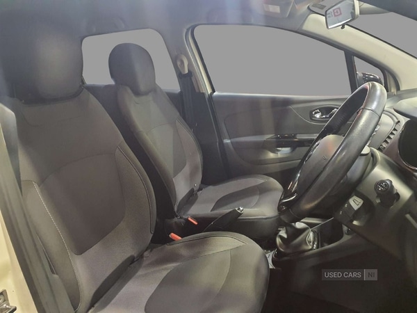 Used Renault Captur 2016 for sale - 76528496: Photo 18