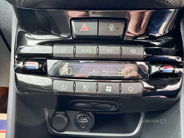 Used Peugeot 208 2017 for sale - 75733076: Photo 37