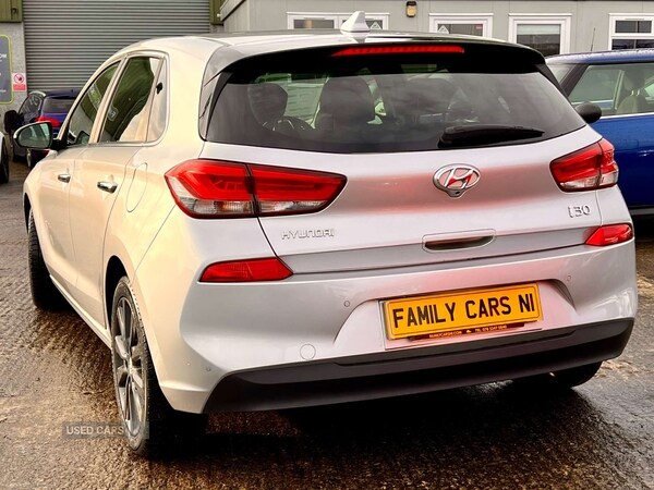 Used Hyundai i30 2018 for sale - 76856134: Photo 6