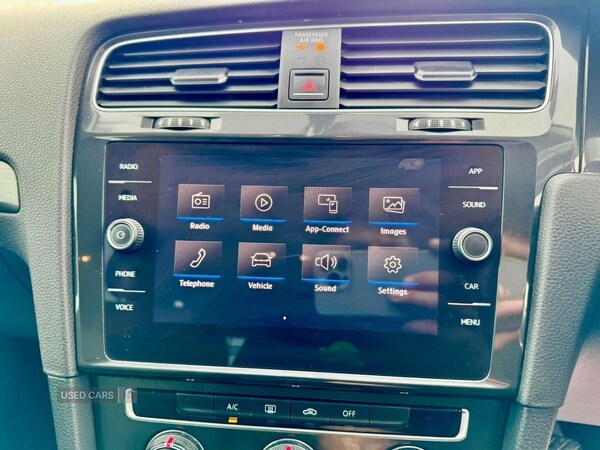 Used Volkswagen Golf 2018 for sale - 77456901: Photo 35