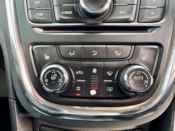 Used Vauxhall Mokka 2015 for sale - 76327416: Photo 32