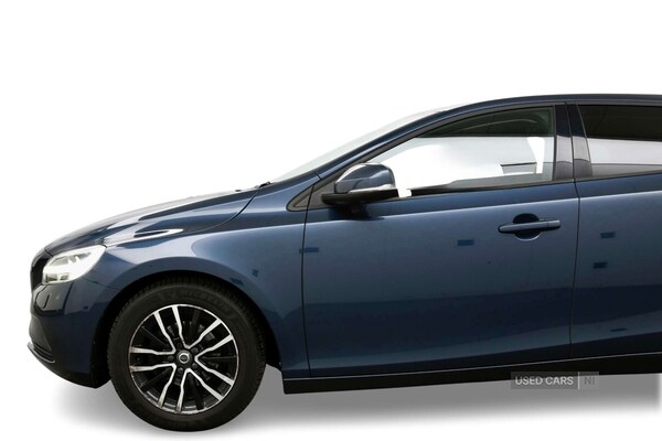 Used Volvo V40 2016 for sale - 76002879: Photo 3