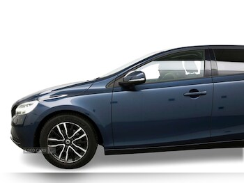 Used Volvo V40 2016 for sale - 76002879: Photo