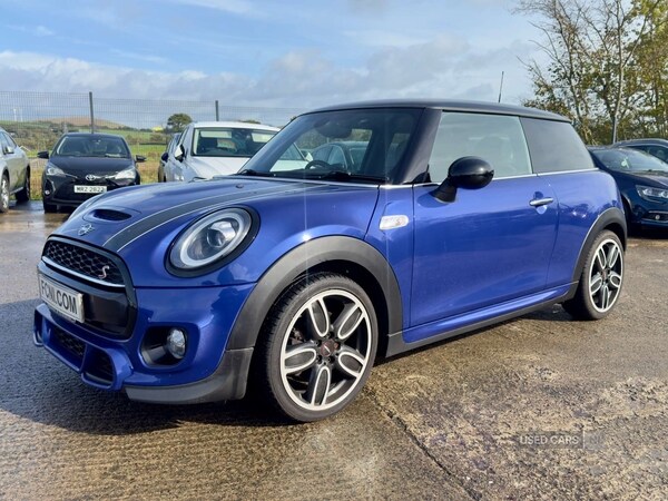 Used MINI Hatch 2018 for sale - 76179940: Photo 2