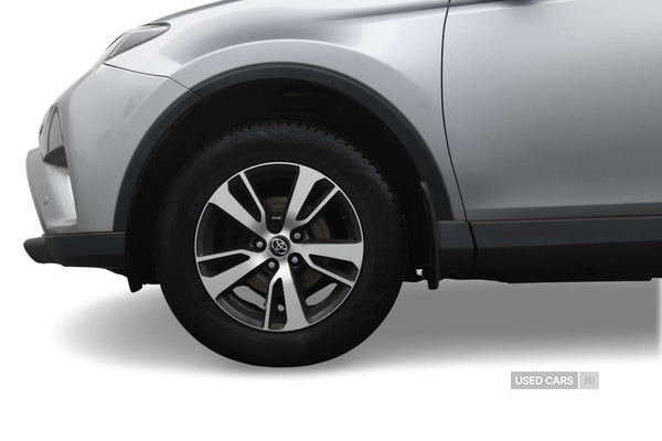 Used Toyota RAV4 2017 for sale - 76850738: Photo 2