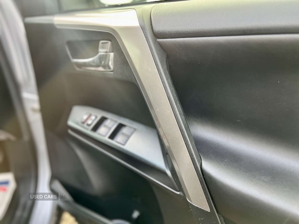 Used Toyota RAV4 2017 for sale - 76850738: Photo 28