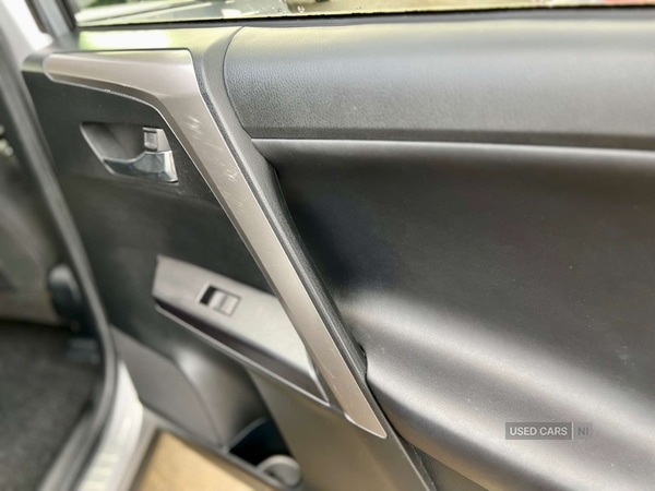 Used Toyota RAV4 2017 for sale - 76850738: Photo 41