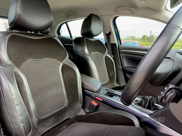 Used Renault Megane 2017 for sale - 76850793: Photo 19