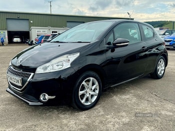 Used Peugeot 208 2014 for sale - 75553419: Photo