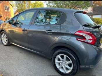 Used Peugeot 208 2015 for sale - 74600308: Photo
