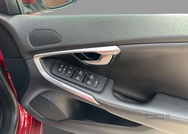 Used Volvo V40 2017 for sale - 76850712: Photo 20