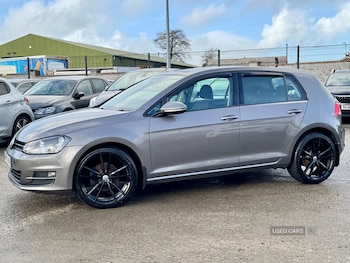 Used Volkswagen Golf 2015 for sale - 78609900: Photo