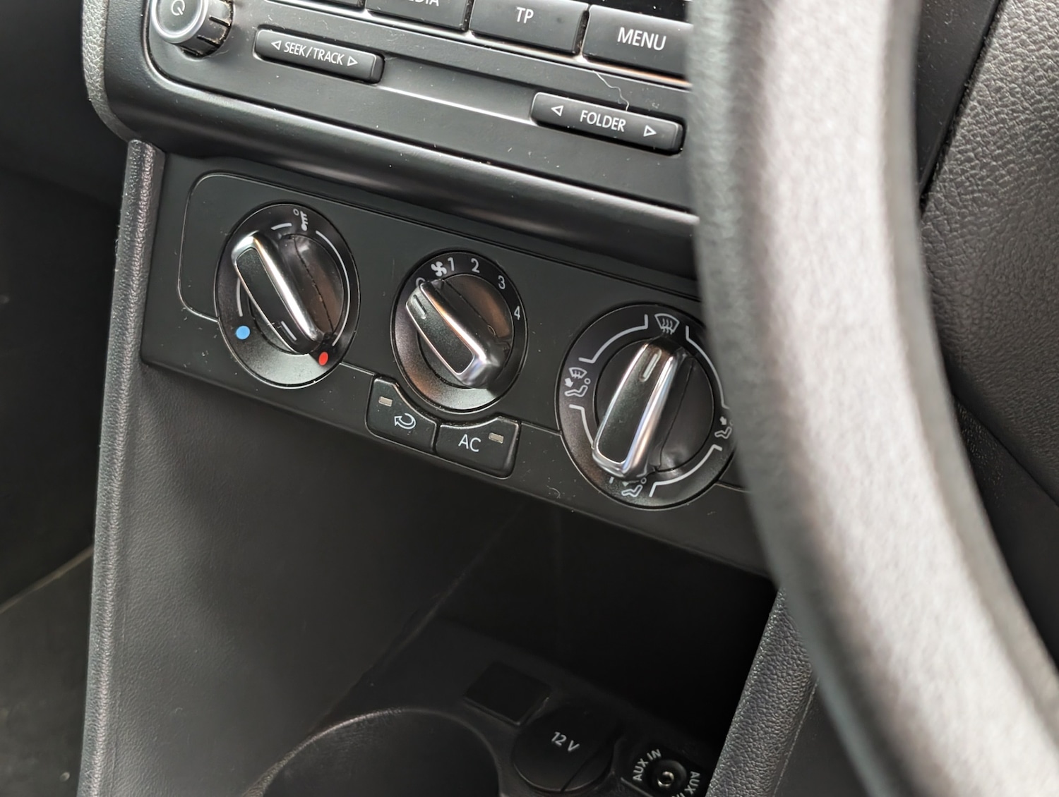 Used Volkswagen Polo 2011 for sale - 77963766: Photo 11