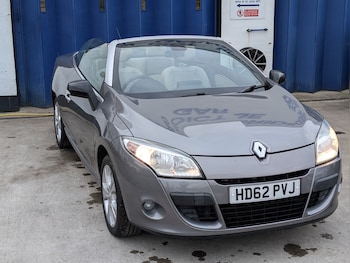 Used Renault Megane 2019 for sale - 77963779: Photo
