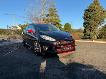Used Ford Fiesta 2016 for sale - 76528600: Photo