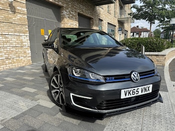 Used Volkswagen Golf 2015 for sale - 79119777: Photo