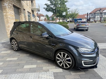 Used Volkswagen Golf 2015 for sale - 79119777: Photo