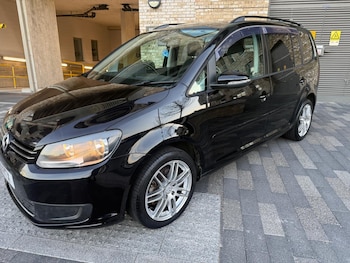 Used Volkswagen Touran 2011 for sale - 78374007: Photo