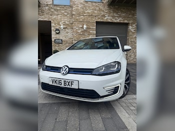 Used Volkswagen Golf 2016 for sale - 78474900: Photo