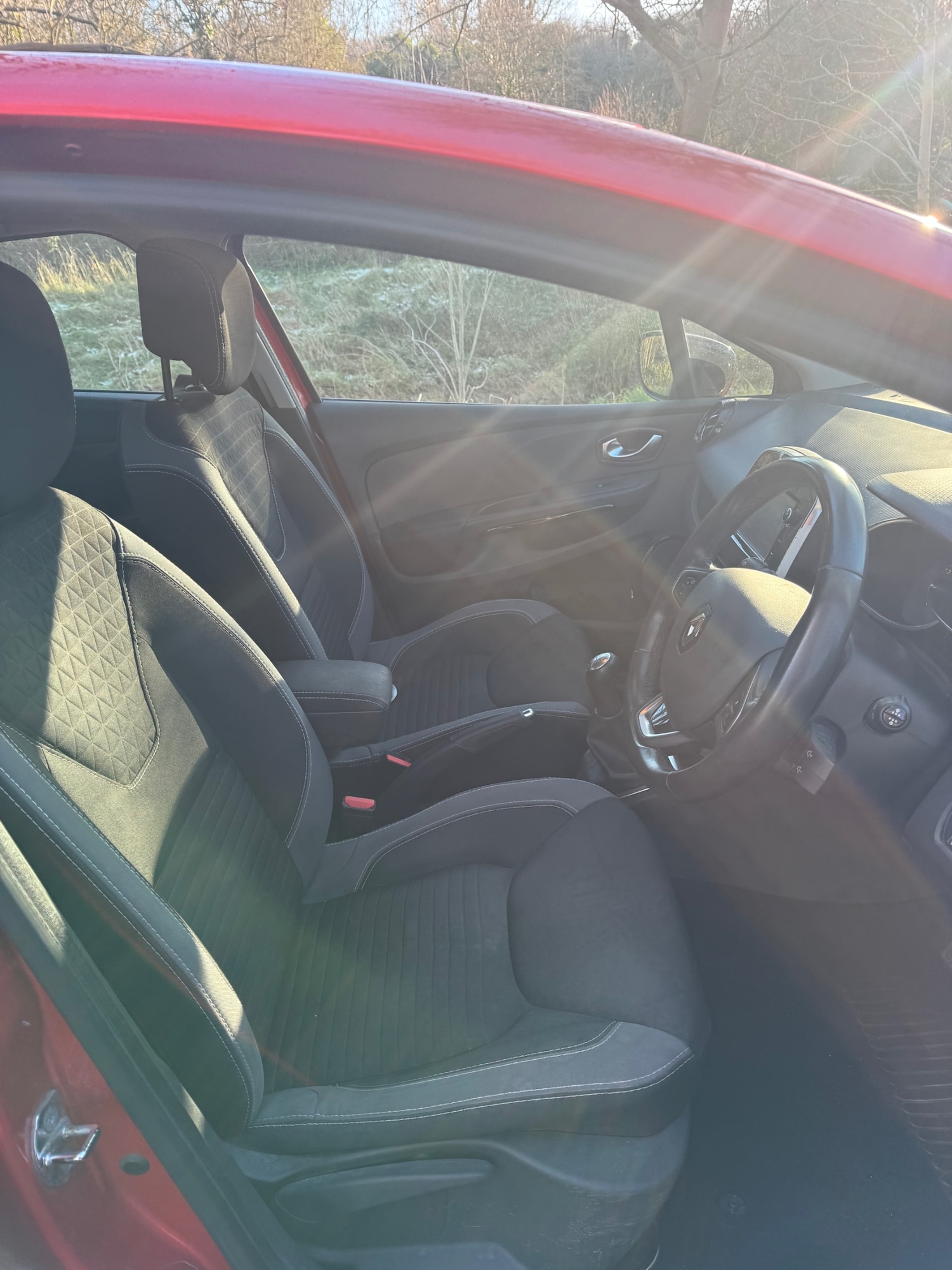 Used Renault Clio 2016 for sale - 77268301: Photo 8