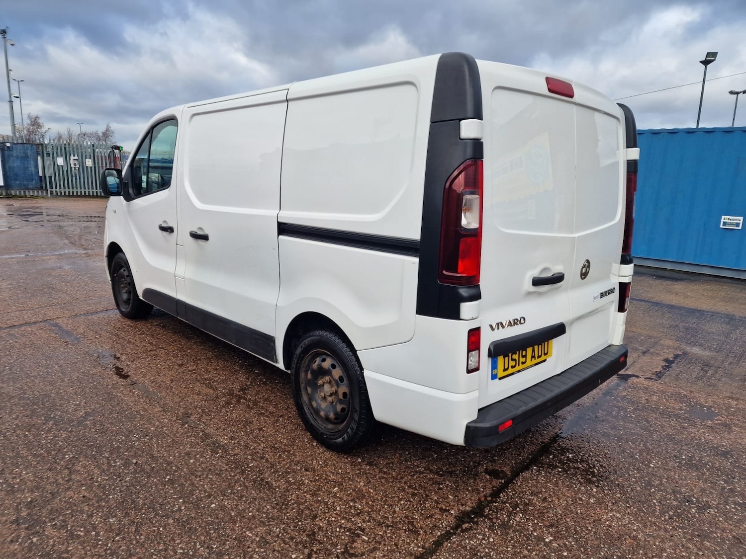 Used Vauxhall Vivaro 2019 for sale - 77268690: Photo 2