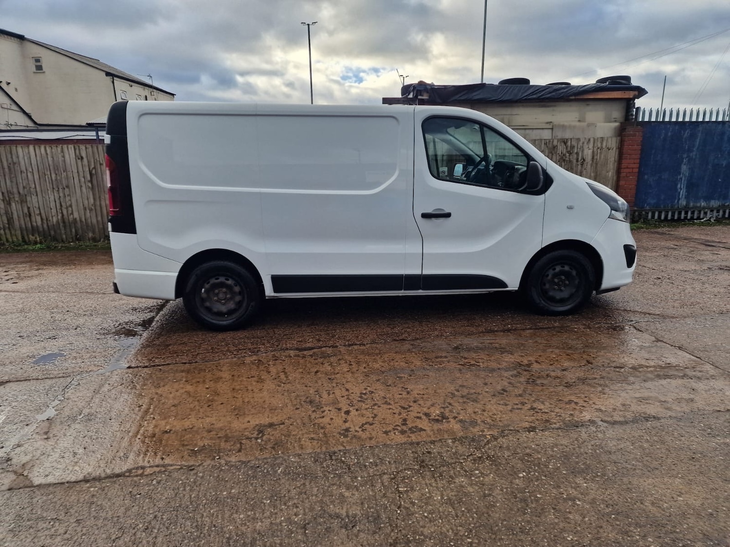 Used Vauxhall Vivaro 2019 for sale - 77268690: Photo 5