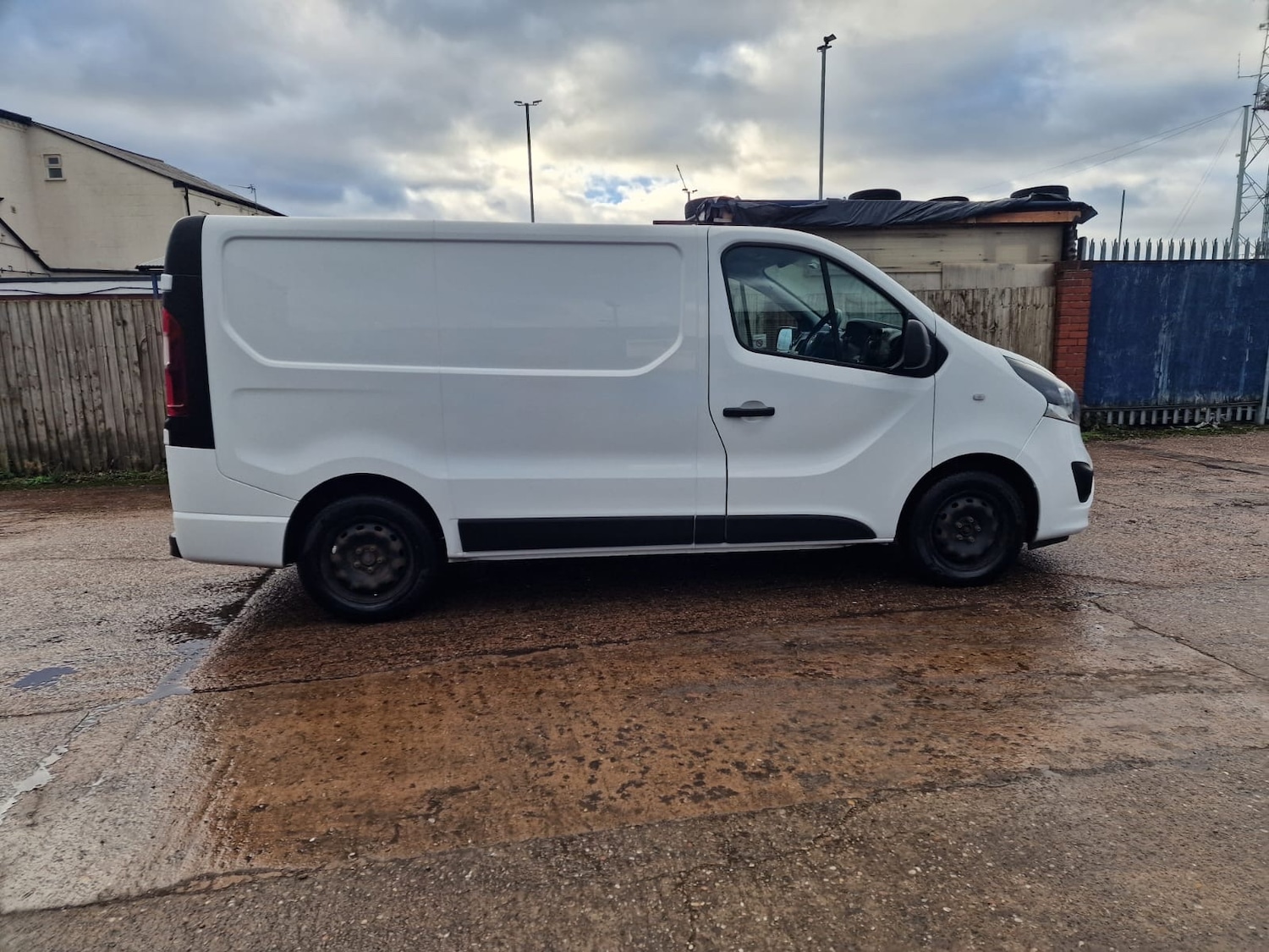 Used Vauxhall Vivaro 2019 for sale - 77268690: Photo 6
