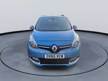 Used Renault Grand Scenic 2015 for sale - 77268178: Photo