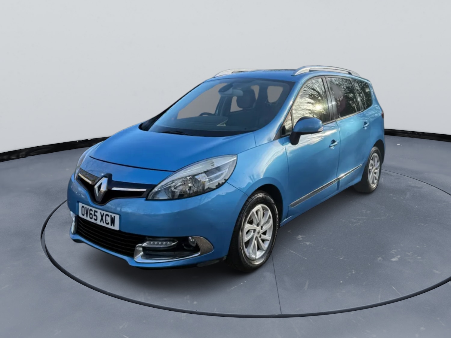 Used Renault Grand Scenic 2015 for sale - 77268178: Photo 3