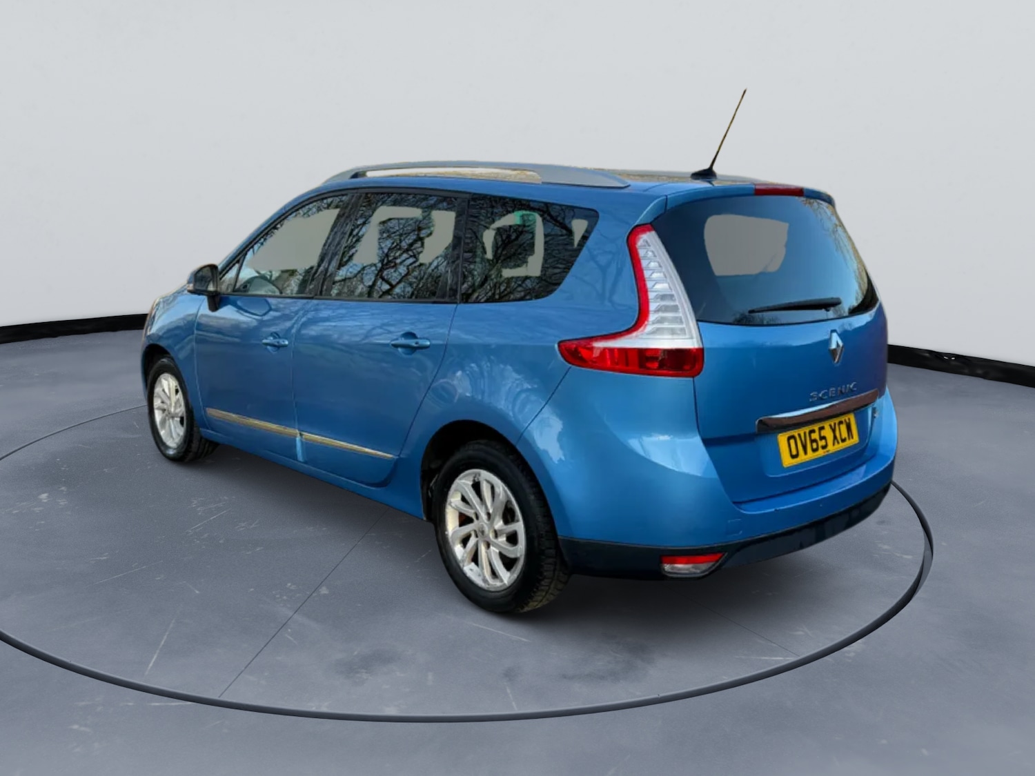 Used Renault Grand Scenic 2015 for sale - 77268178: Photo 5