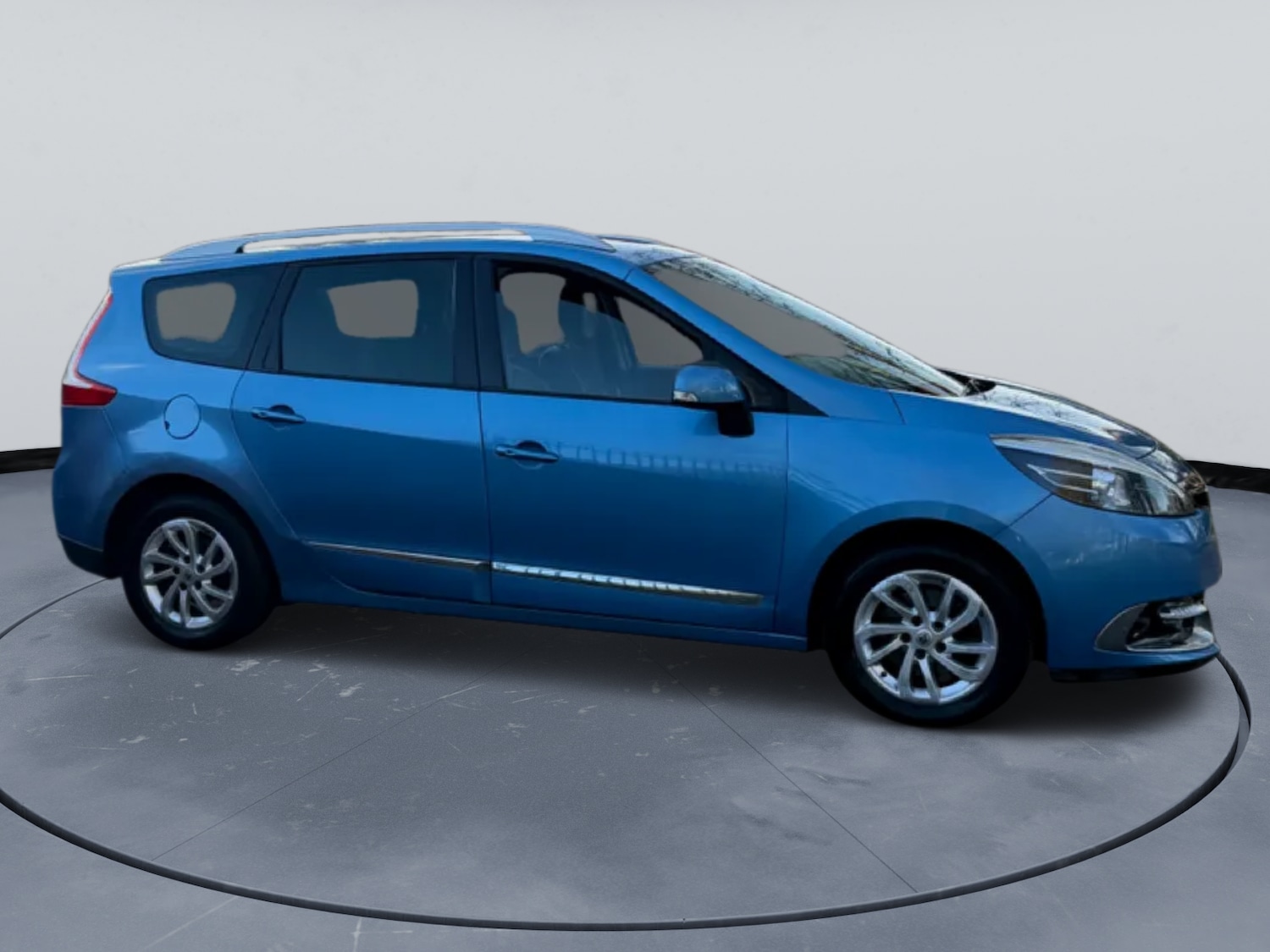 Used Renault Grand Scenic 2015 for sale - 77268178: Photo 8