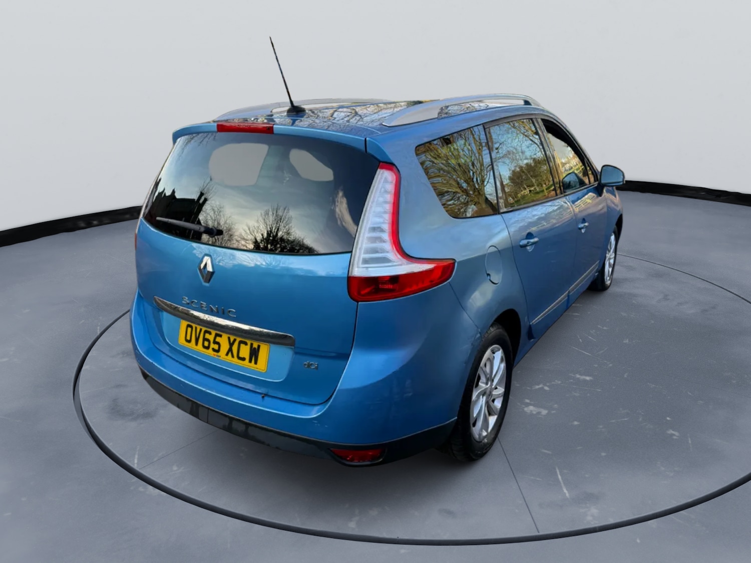 Used Renault Grand Scenic 2015 for sale - 77268178: Photo 9