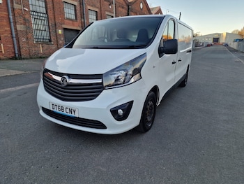 Used Vauxhall Vivaro 2018 for sale - 77266535: Photo