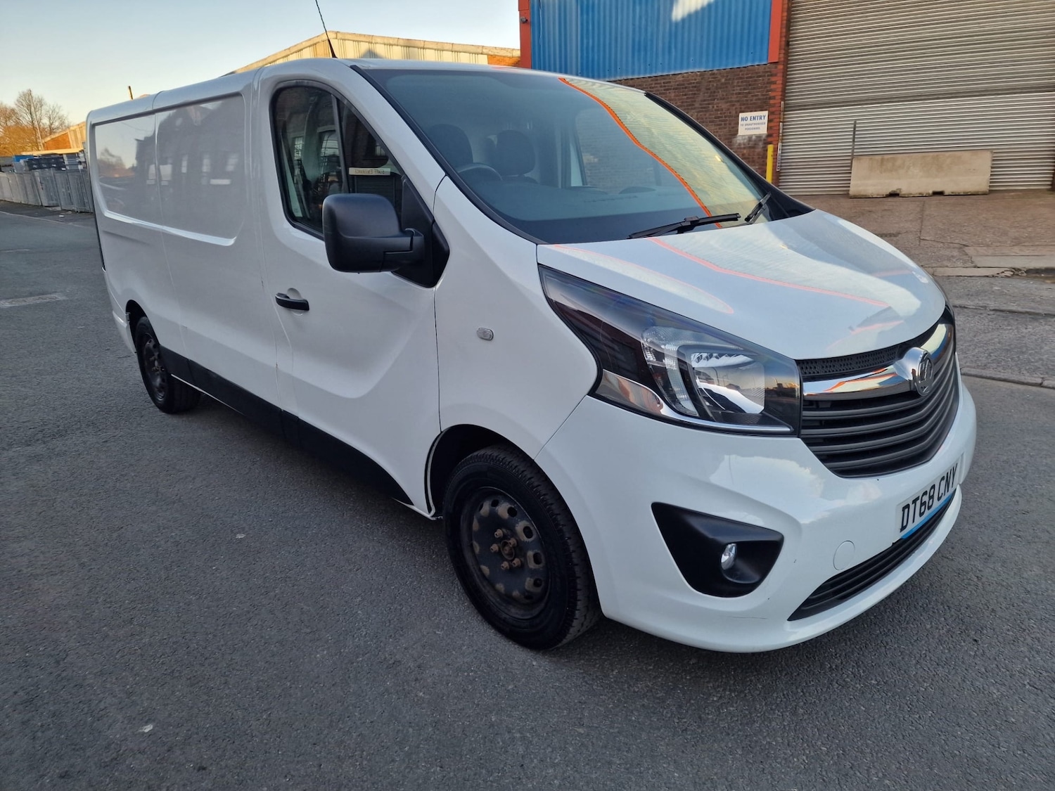 Used Vauxhall Vivaro 2018 for sale - 77266535: Photo 8
